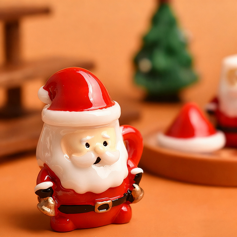 Mini Santa Teacup Ornament - R - Resin Art Craft recension och pris