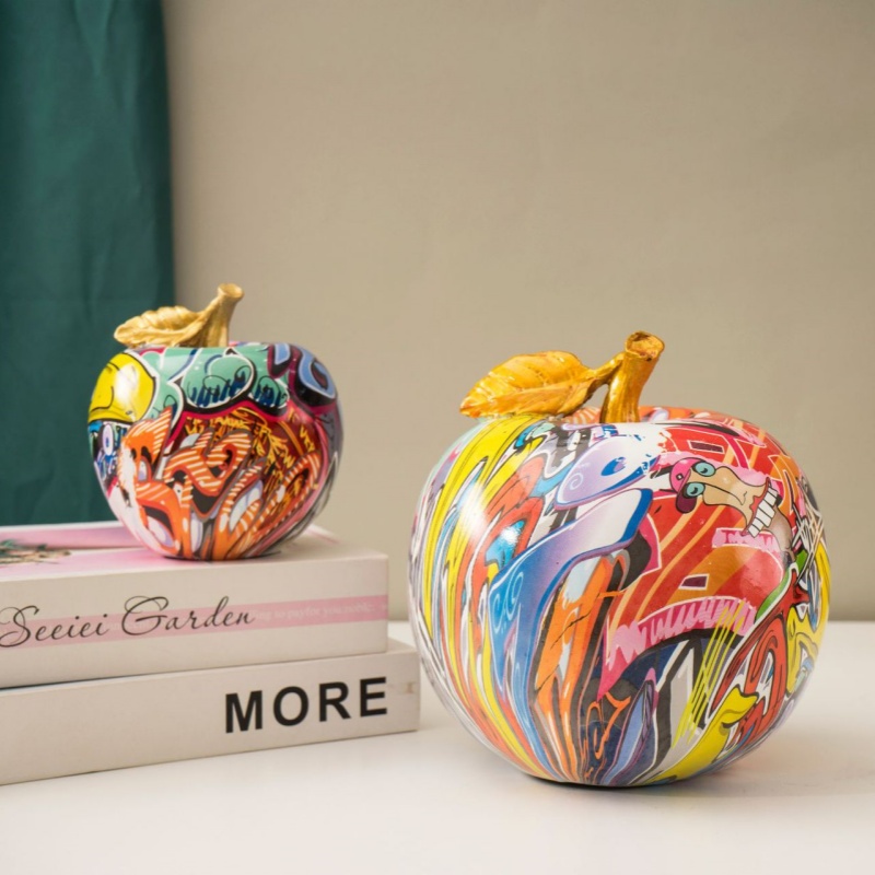 Aesthetic Graffiti Apple Sculp - Resin Art Aesthetic recension och pris