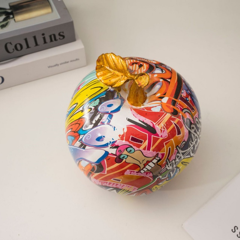 Aesthetic Graffiti Apple Sculp - Resin Art Aesthetic recension och pris